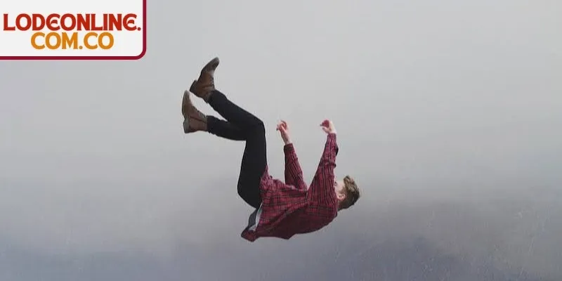 Làm gì khi thường xuyên mơ thấy bị hụt chân?